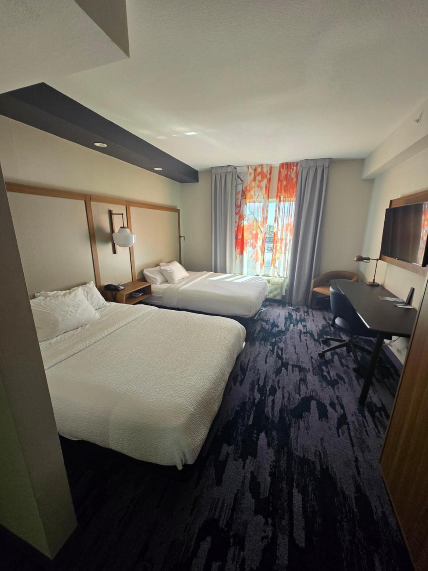Fairfield Inn And Suites Кливланд Екстериор снимка