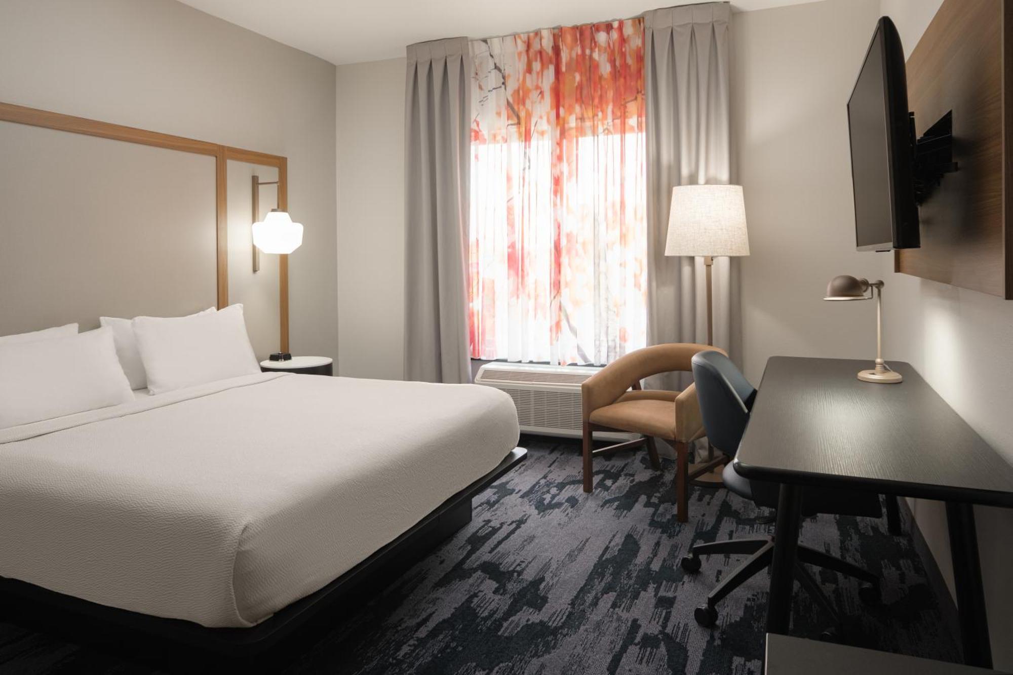 Fairfield Inn And Suites Кливланд Екстериор снимка
