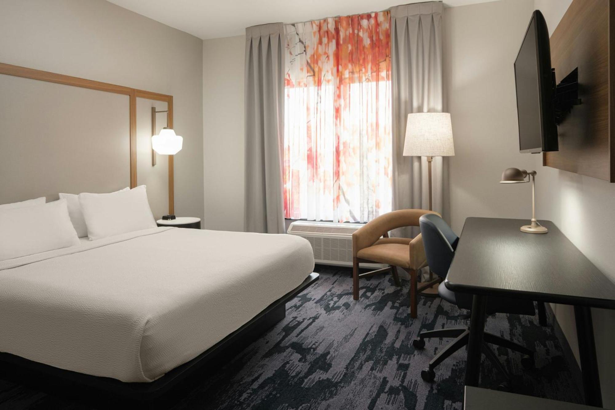 Fairfield Inn And Suites Кливланд Екстериор снимка
